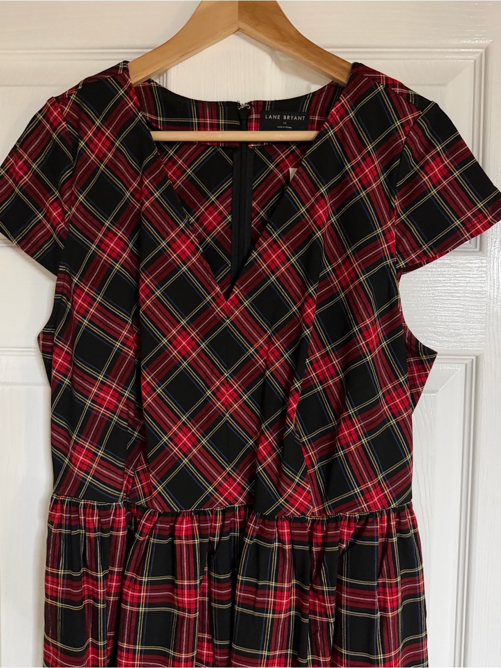 Lane Bryant Black and Red Plaid Short Sleeve Tunic